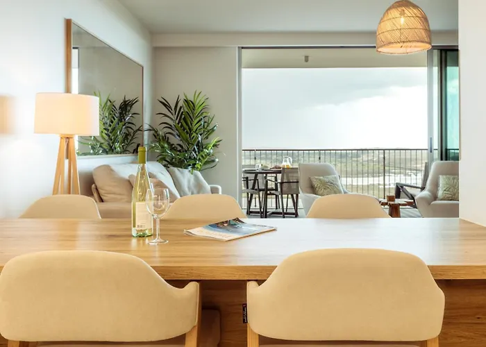 Bayline Algarve - Beachfront, Spa, Lagoon View * Armacao de Pera