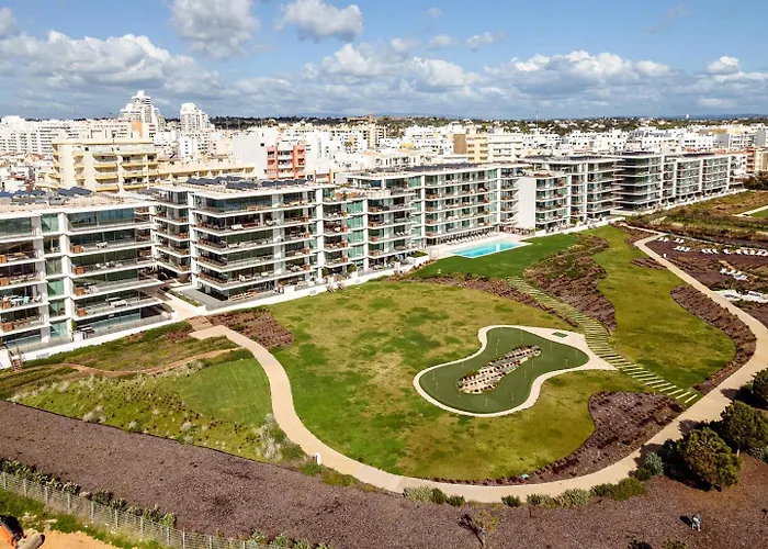 Bayline Algarve - Beachfront, Spa, Lagoon View Apartment