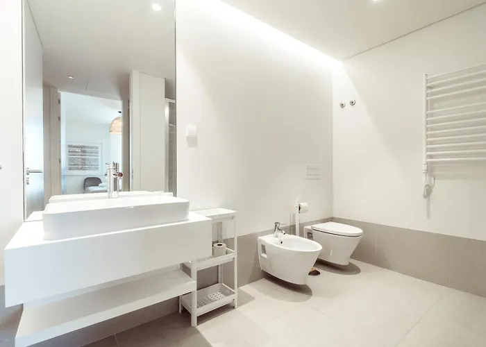 Bayline Algarve - Beachfront, Spa, Lagoon View Armacao de Pera