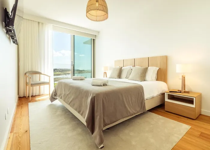 Apartment Bayline Algarve - Beachfront, Spa, Lagoon View Armacao de Pera