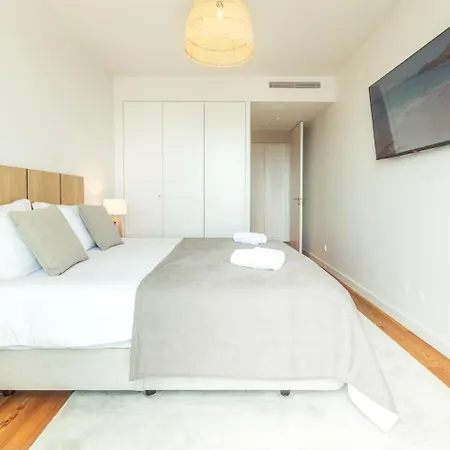 Bayline Beachfront, Lagoon View &