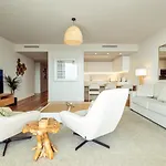 Bayline Beachfront, Lagoon View &